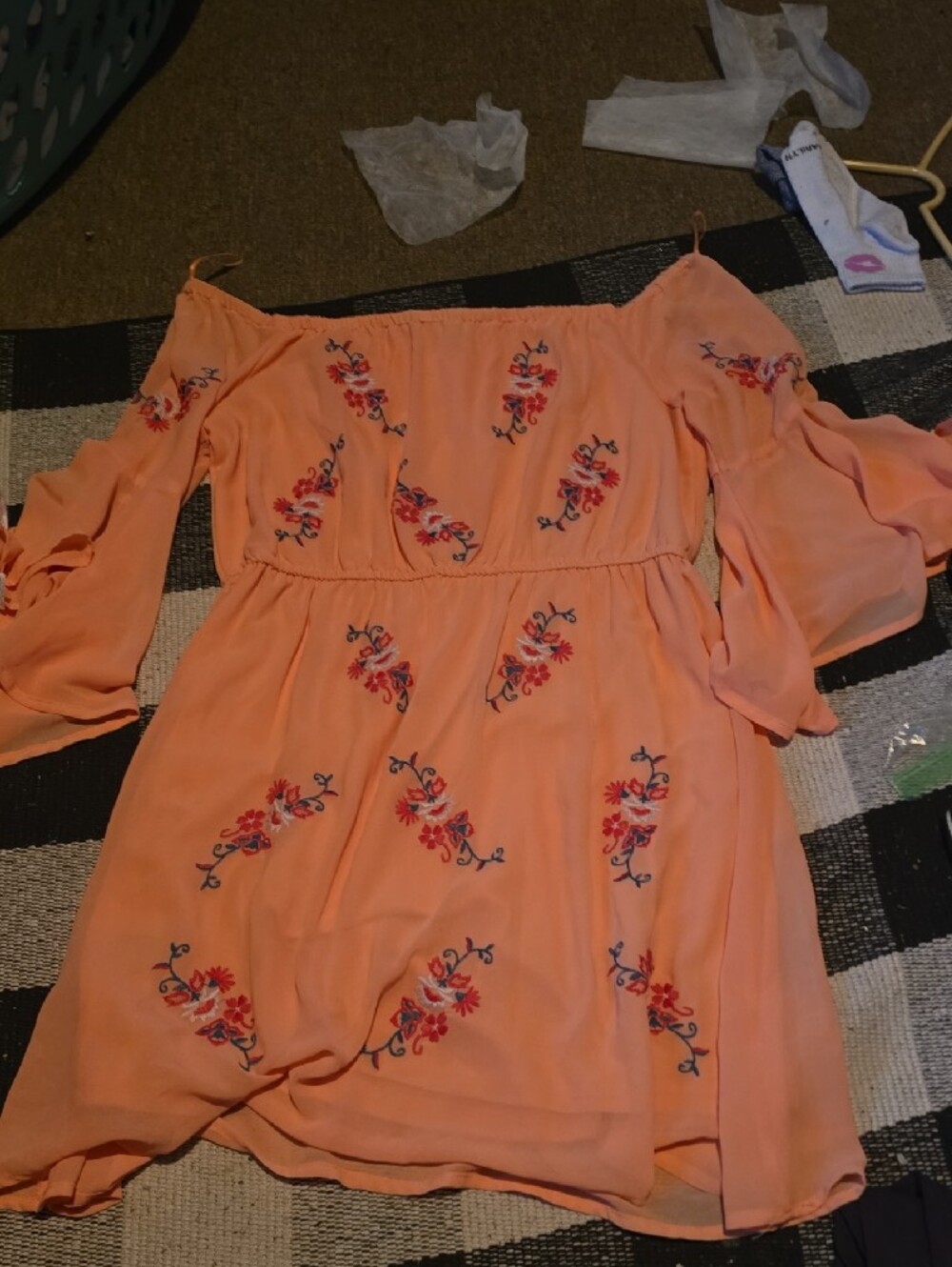 Source Unknown Peach Embroidered Off-Shoulder Midi Dress - Picture 3 of 3